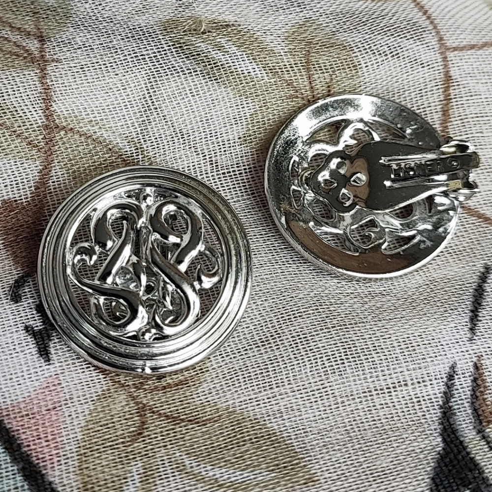 Lisner Jewelry this listing
